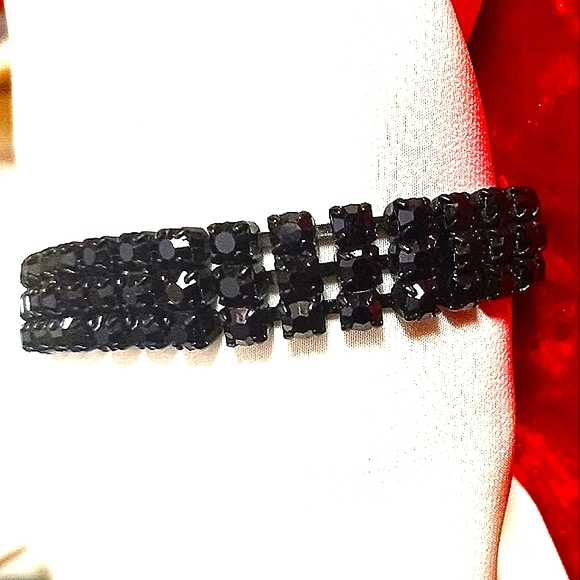 WEISS BLACK  RHINESTONE VINTAGE BRACELET - Picture 1 of 3